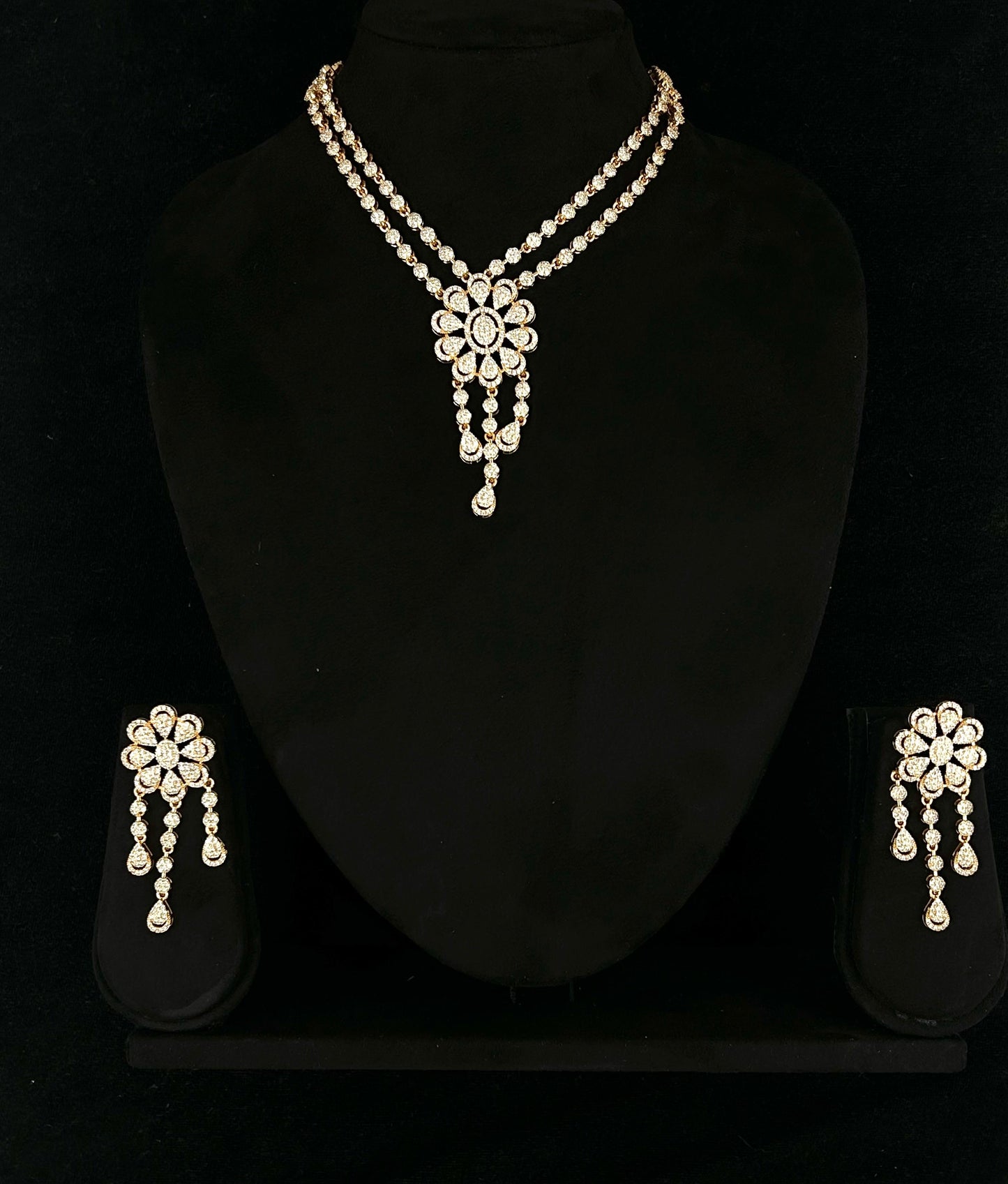 Anvi Floral Grace Set