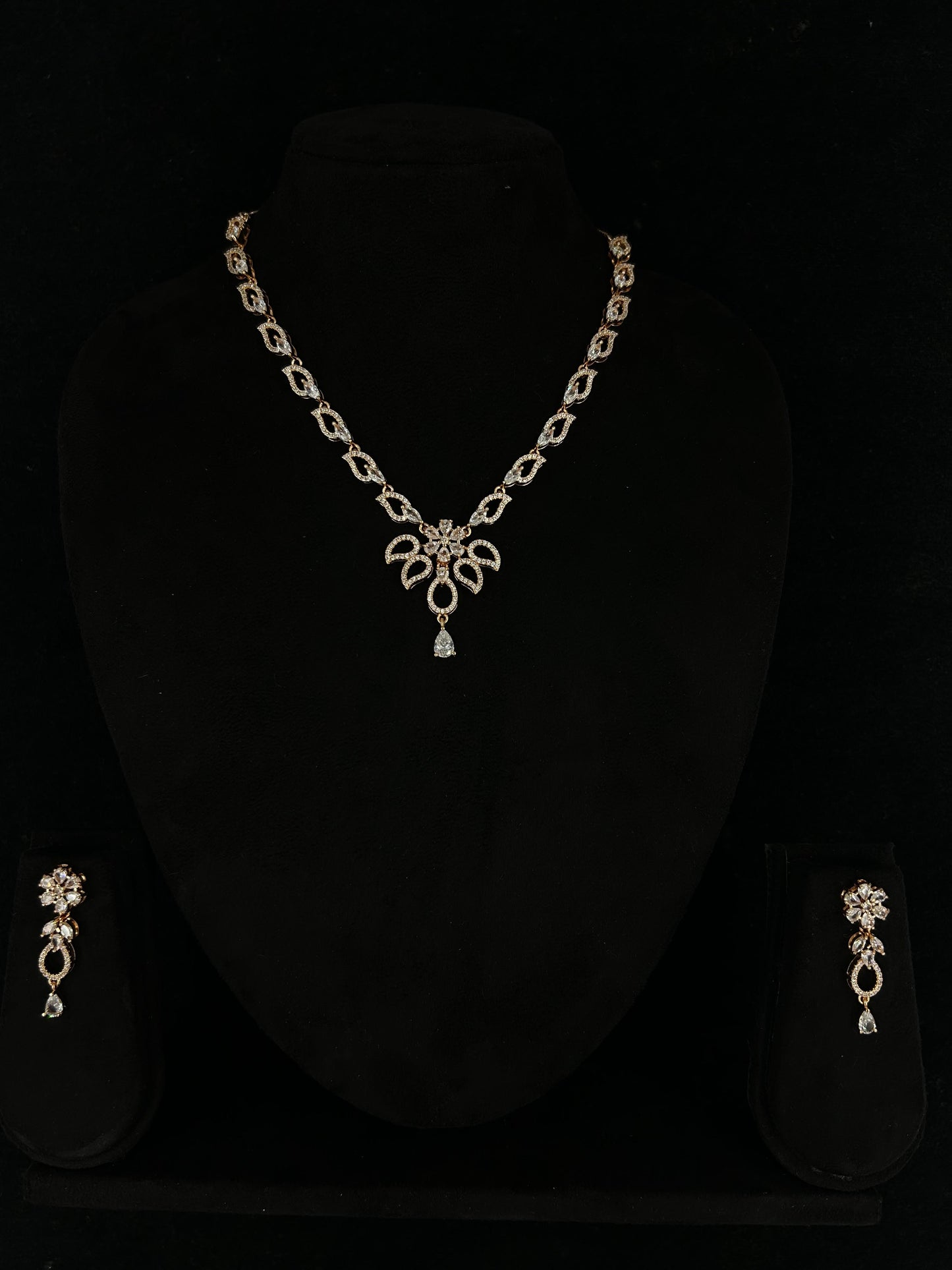 Aadhya Crystal Blossom Set