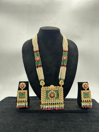 Manikya Pearl Set