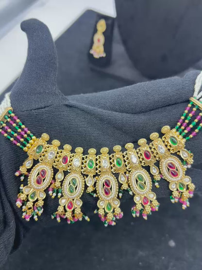 Ratna Vilas Choker